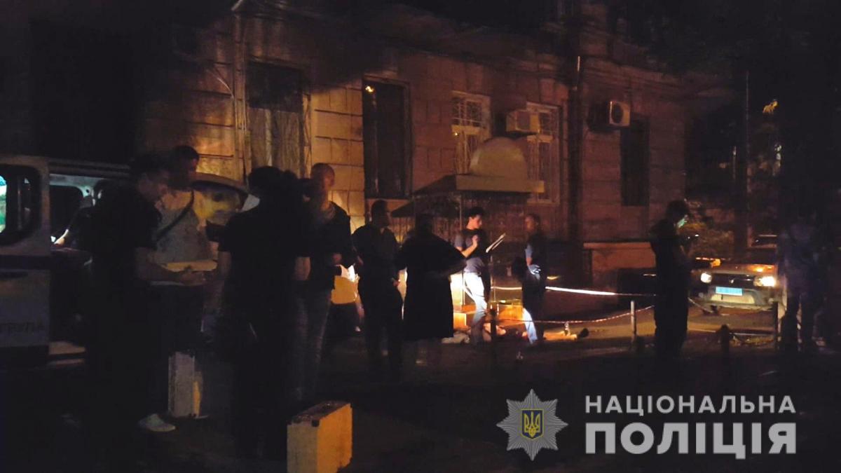 В Одессе местный житель в коммуналке убил целую семью