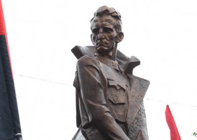 Памятник Роману Шухевичу в Ивано-Франковске / galka.if.ua