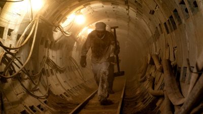 Кадр из сериала Чернобыль