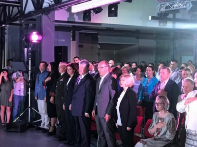 Порошенко показал свой список