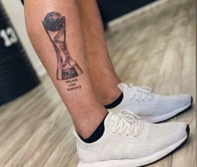 Известный футболист сделал тату в честь победы Украины на ЧМ