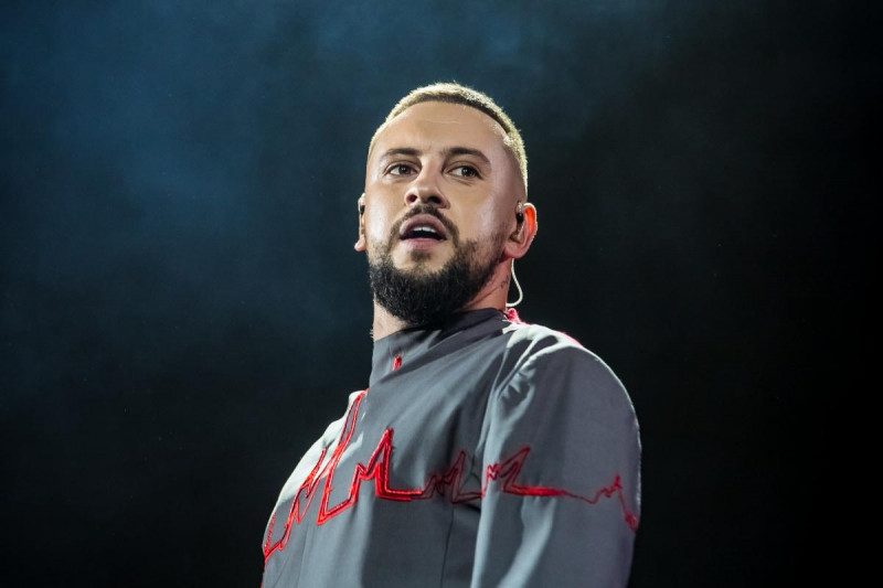 Monatik провел концерт в Одессе во время сильного шторма