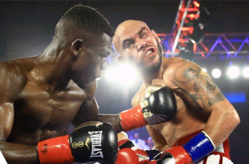 Комми приблизился к бою с Ломаченко