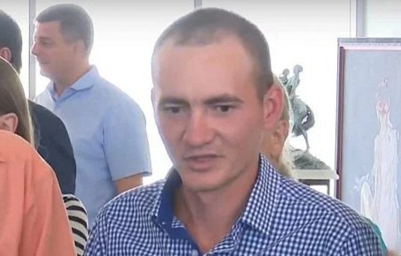 "Не  убегу": освобожденного в день Конституции пленного всю ночь допрашивали в СБУ