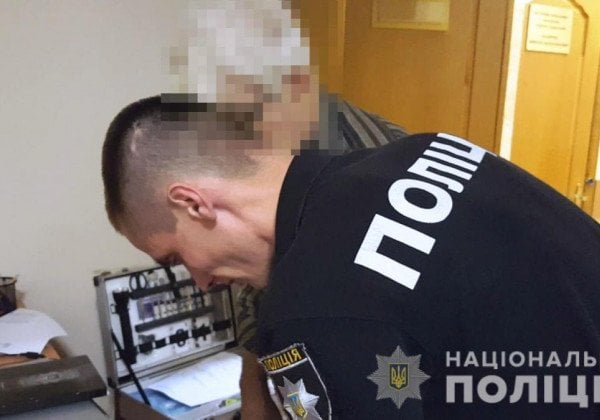 В Одессе местный житель в коммуналке убил целую семью В Одессе местный житель в коммуналке убил целую семью