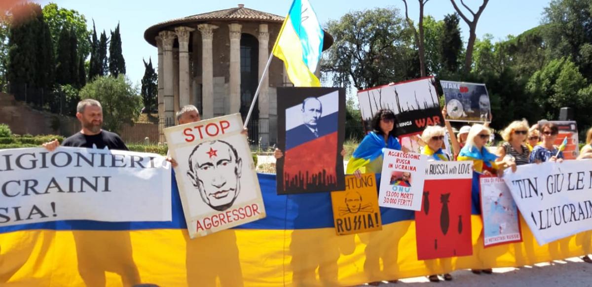 Антипутинская демонстрация в Риме