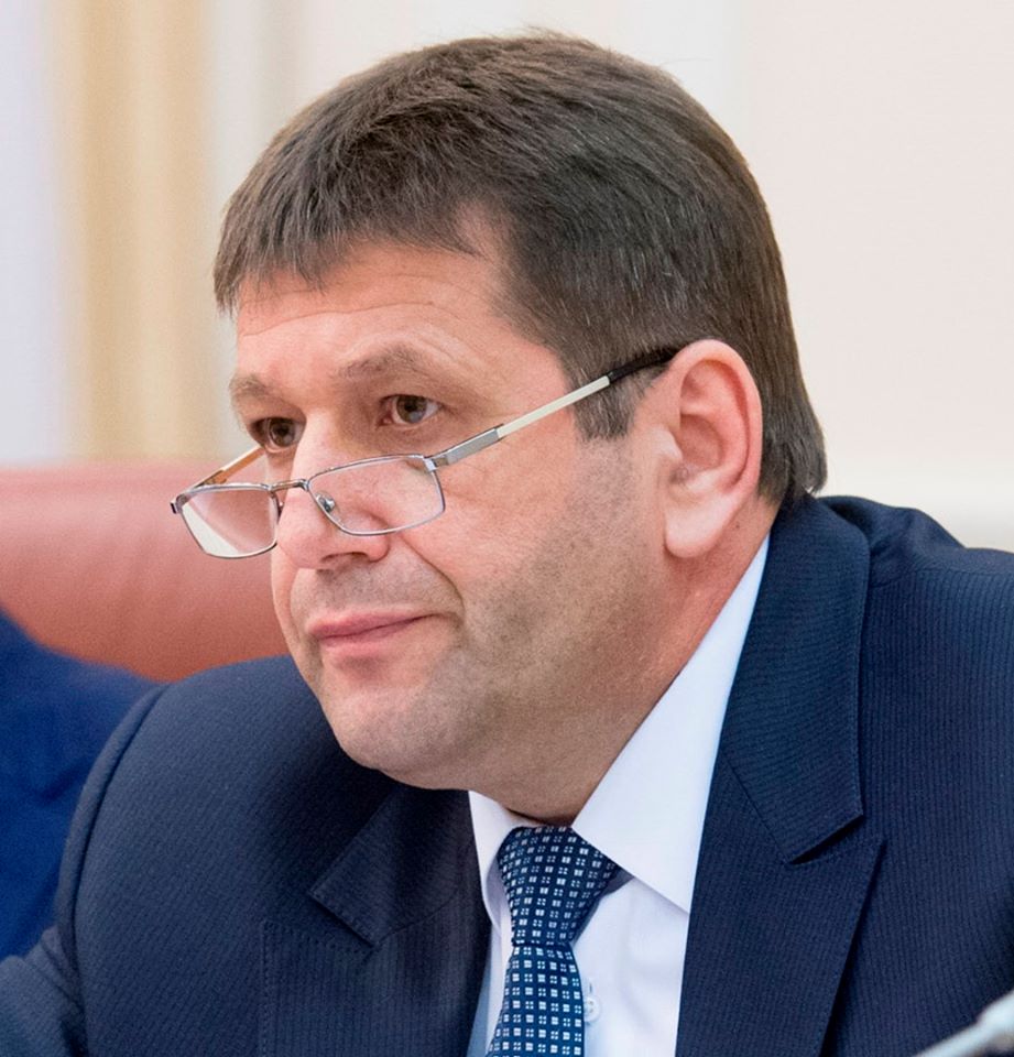 Замеченный в докладе СБУ вице-премьер обвинил во всем Порошенко