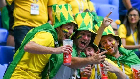 Накануне матча у фанатов Бразилии праздничное настроение