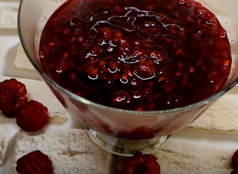 Малиновое варенье пятиминутка готовится считанные минуты
