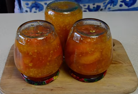 Абрикосовое варенье с апельсином достаточно долго готовится