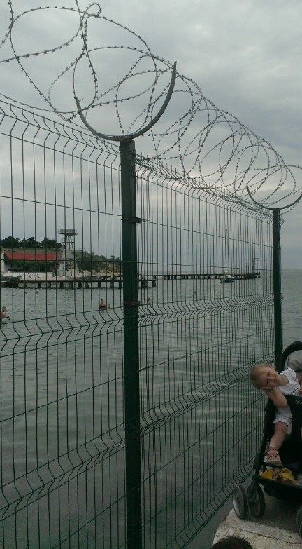 У жителей Крыма отбирают пляжи