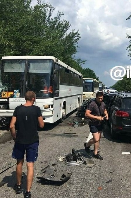 Автобусы с детьми попали в аварию