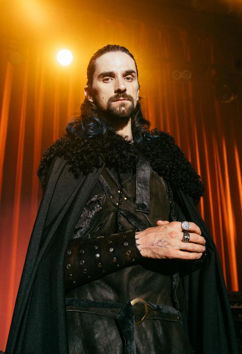 Агонь Тебе уже 20