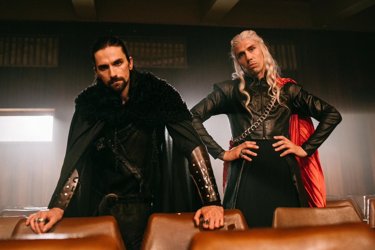 Агонь Тебе уже 20