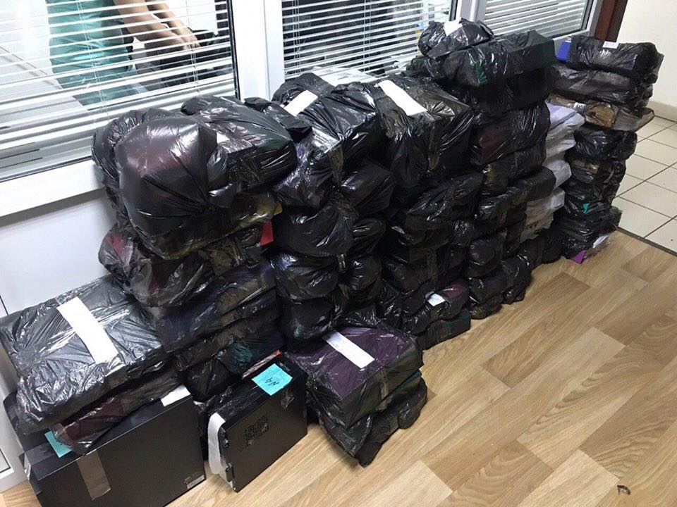 Советница главы Дарницкой РГА и ее сообщник погорели на крупной взятке Советница главы Дарницкой РГА и ее сообщник погорели на крупной взятке