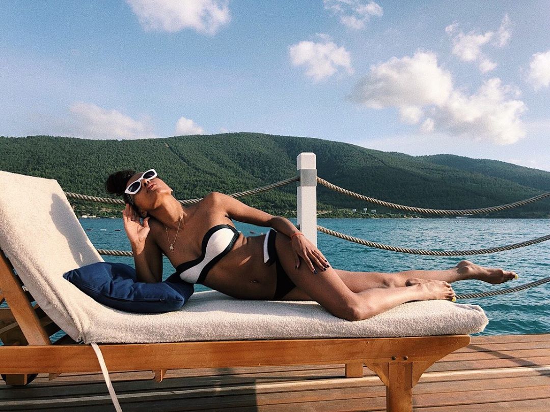 Элина Мбани Элина Мбани