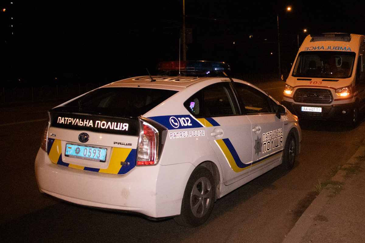 В Киеве напали на мужчину, пострадавший устроил стрельбу