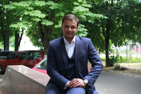 Сергей Бабак назвал будущую зарплату учителя в Украине Сергей Бабак назвал будущую зарплату учителя в Украине