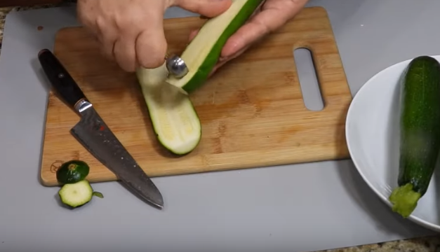 Кабачки на зиму по-корейски можно хранить при комнатной температуре