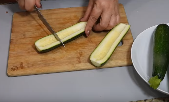 Маринованные кабачки по-корейски на зиму можно хранить при комнатной температуре