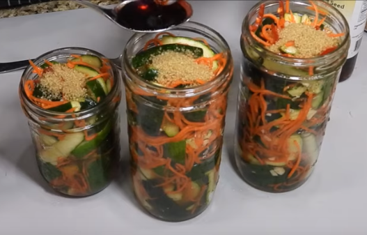 Кабачки на зиму по-корейски можно хранить при комнатной температуре