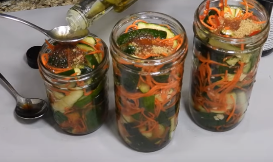Маринованные кабачки по-корейски на зиму можно хранить при комнатной температуре
