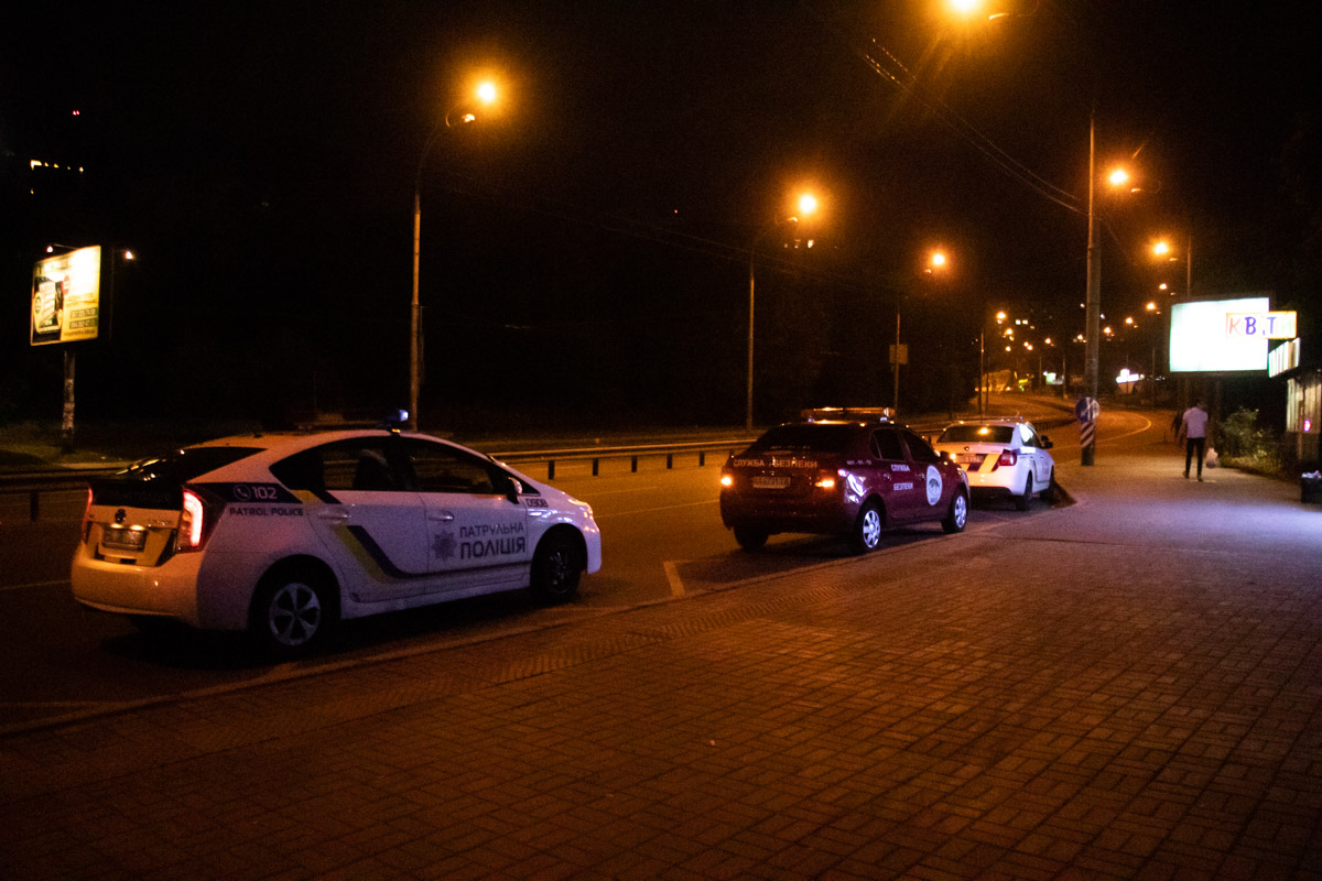 Псих с ножом напал на кафе в Киеве