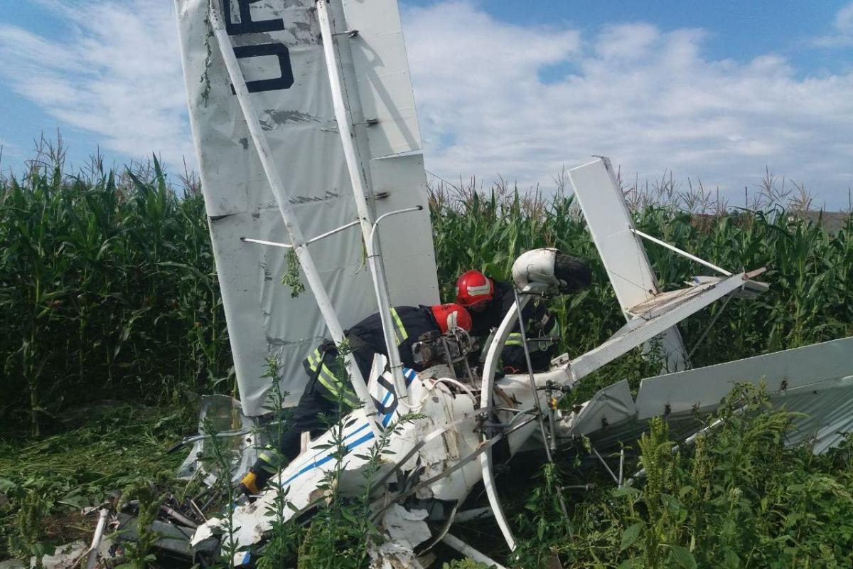 В Черновицкой области рухнул дельтаплан, есть пострадавшие