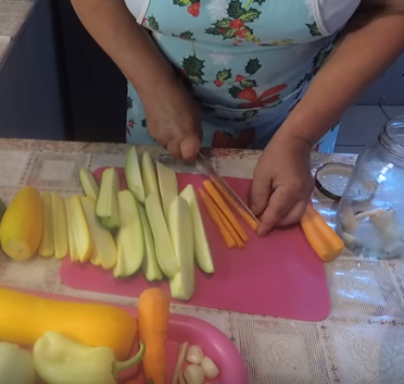 Кабачки на зиму без стерилизации лучше хранить в прохладном месте