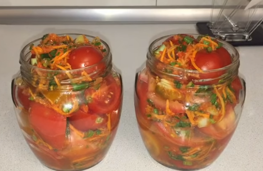 Помидоры по-корейски быстро готовятся