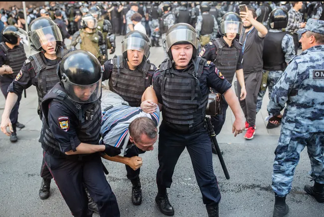 Разгон митинга в Москве