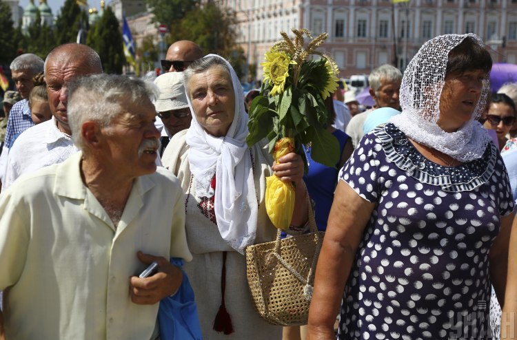 По случаю 1031-летия крещения Руси в Киеве прошел крестный ход ПЦУ