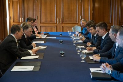 У Зеленского рассказали, чего тот достиг на встрече с Волкером в Канаде