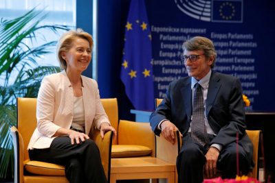 Министр обороны Германии Урсула фон дер Ляйен, назначенная президентом Европейской комиссии и президент Европейского парламента Давид Сассоли в Страсбурге