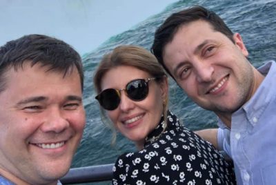 "Тучка моя, ласточка внимательная": Зеленский потроллил хейтера из-за фото у Ниагары