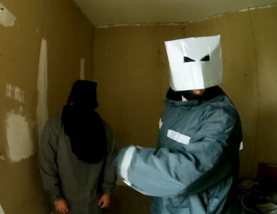 Группа Грибы в новом клипе разрушает квартиру вместо ремонта