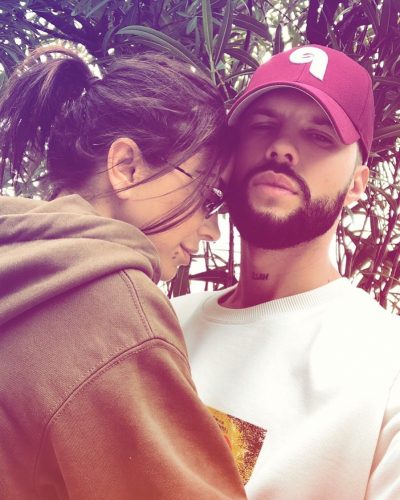 Ани Лорак беременна: в сети нашли фотодоказательства "интересного" положения певицы