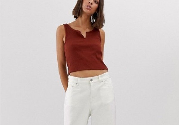 Модный хит лета 2019 — свободные белые джинсы: с чем носить, кому подходят