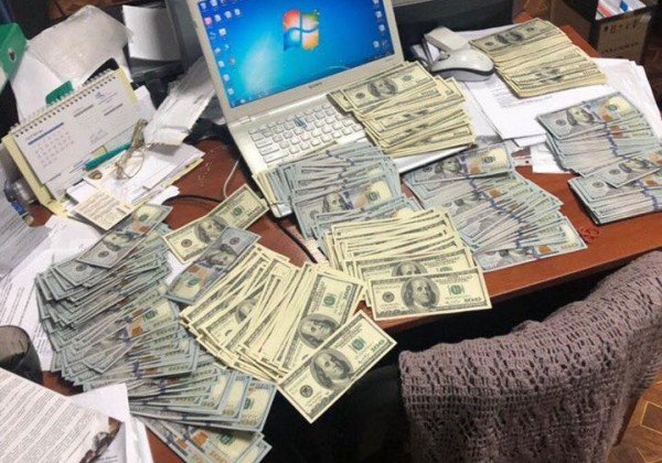 "Сговор чиновников": советница "шишки" из Киева погорела на крупной взятке