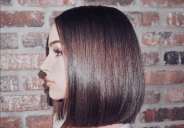 Самая модная стрижка осени 2019 – каре с ровным срезом: кому подходит и что делать с челкой