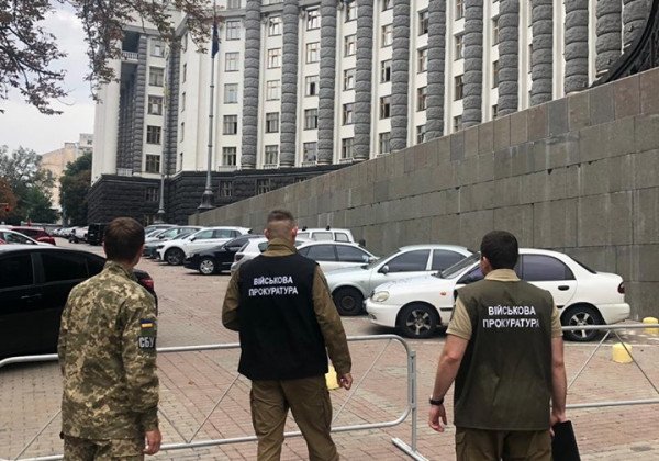 На 12 лет с конфискацией: в ГПУ раскрыли подробности обысков в Кабмине, ГФС и погранслужбе