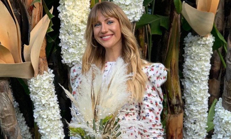 Шо, опять?: Леся Никитюк подхватила букет на свадьбе Тодоренко