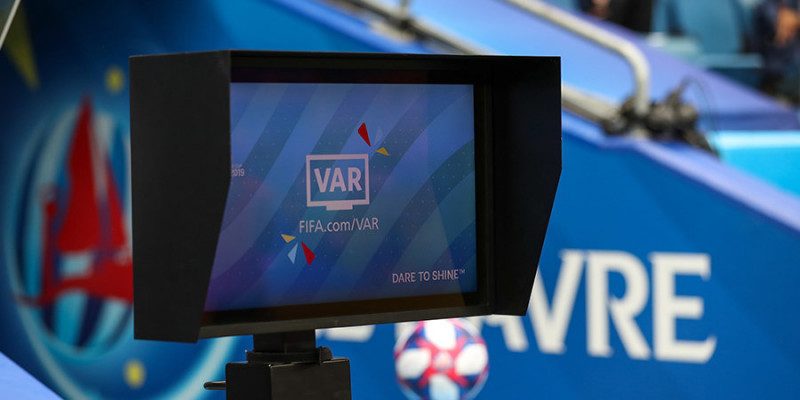 VAR в УПЛ: стал известен первый матч, в котором задействуют систему