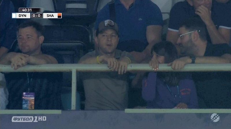 Зеленский в Одессе с трибун посмотрел матч Динамо-Шахтер
