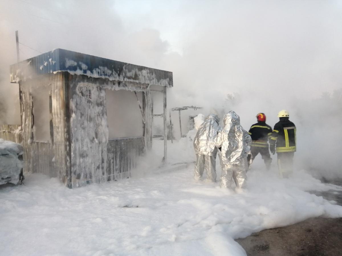 Под Киевом горела АЗС, есть пострадавший