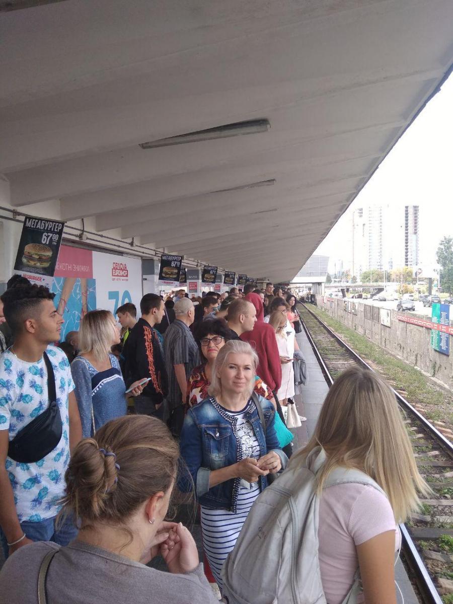 В метро Киева перестали работать три станции