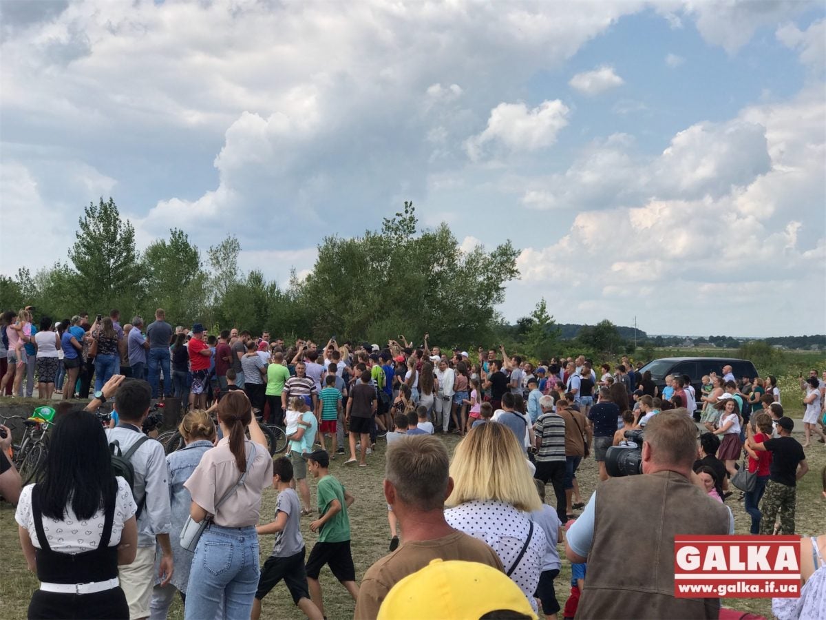 Зеленский у моста на Ивано-Франковщине