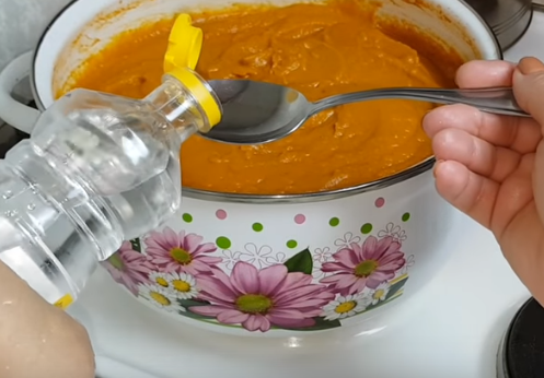 Кабачковая икра, как в магазине, готовится менее чем за 2 часа Кабачковая икра, как в магазине, готовится менее чем за 2 часа