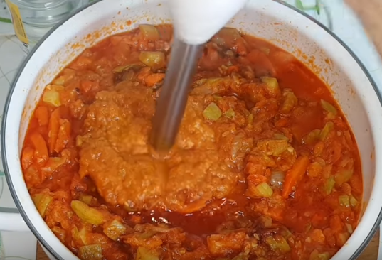 Кабачковая икра, как в магазине, готовится менее чем за 2 часа Кабачковая икра, как в магазине, готовится менее чем за 2 часа