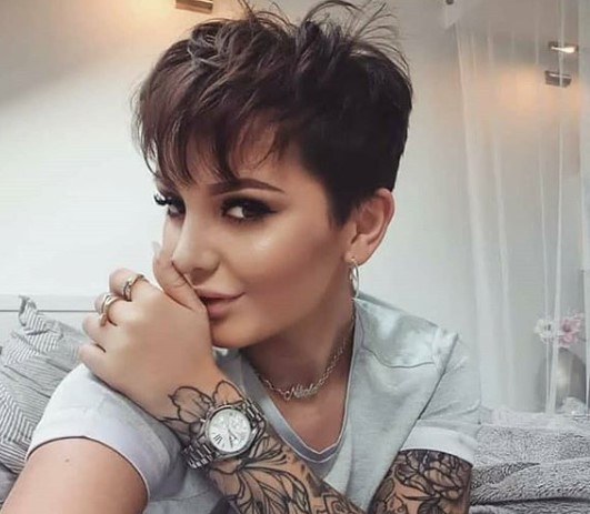 Модный тренд осени 2019 - стрижка пикси